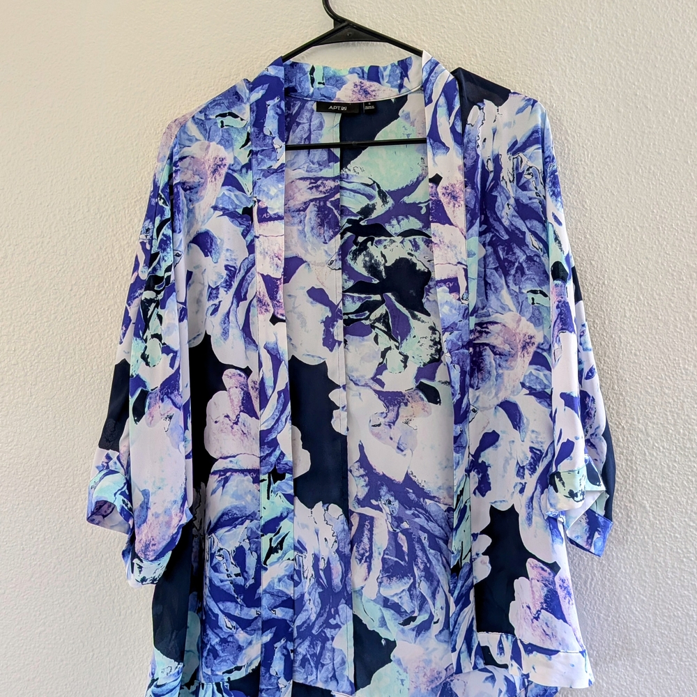 Floral Women's Top - Blue and White